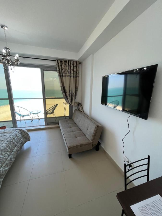 Beautiful In Al Marjan Island Apartment